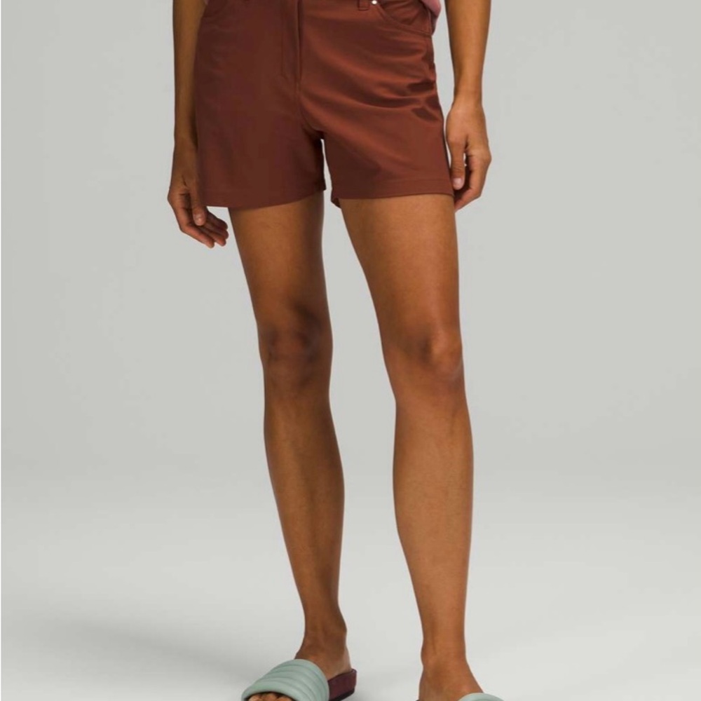 Lululemon City Sleek High-Rise 5 Pocket Short 4" - Women's Burgandy Shorts